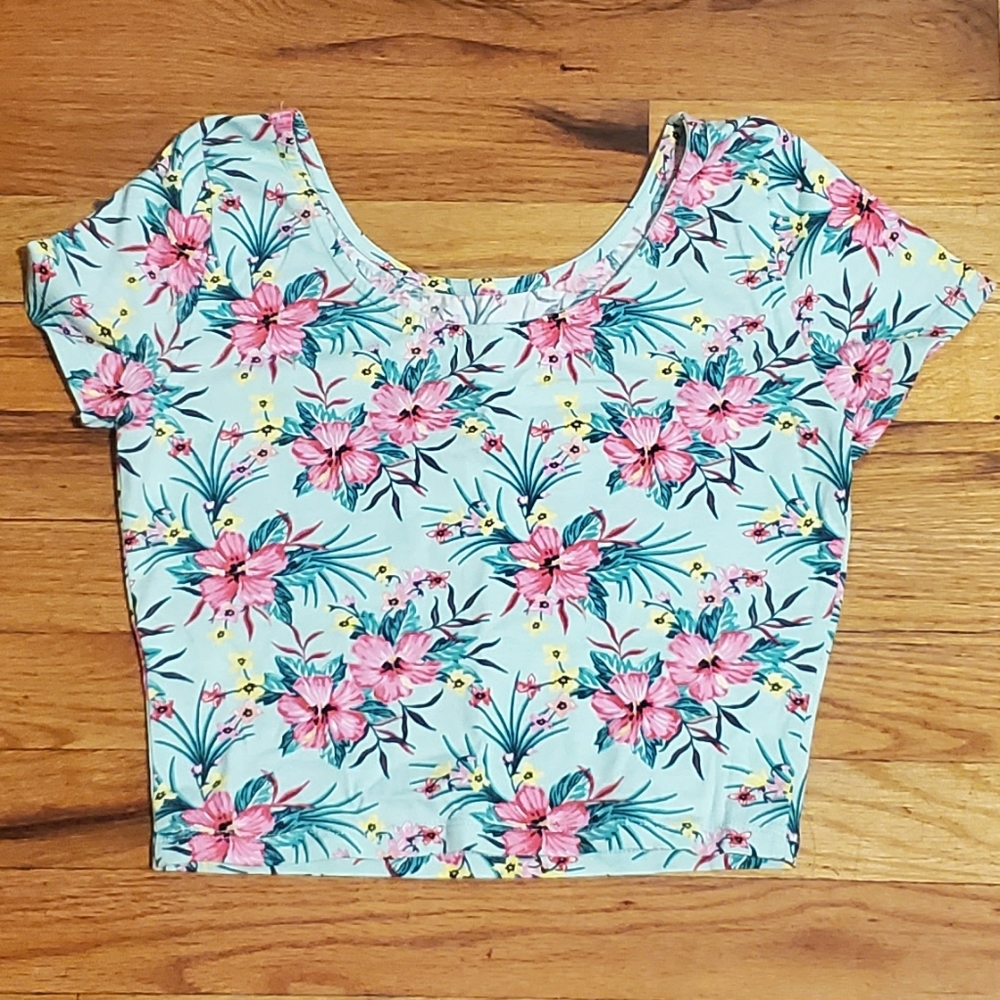H&M Divided Floral Crop Top